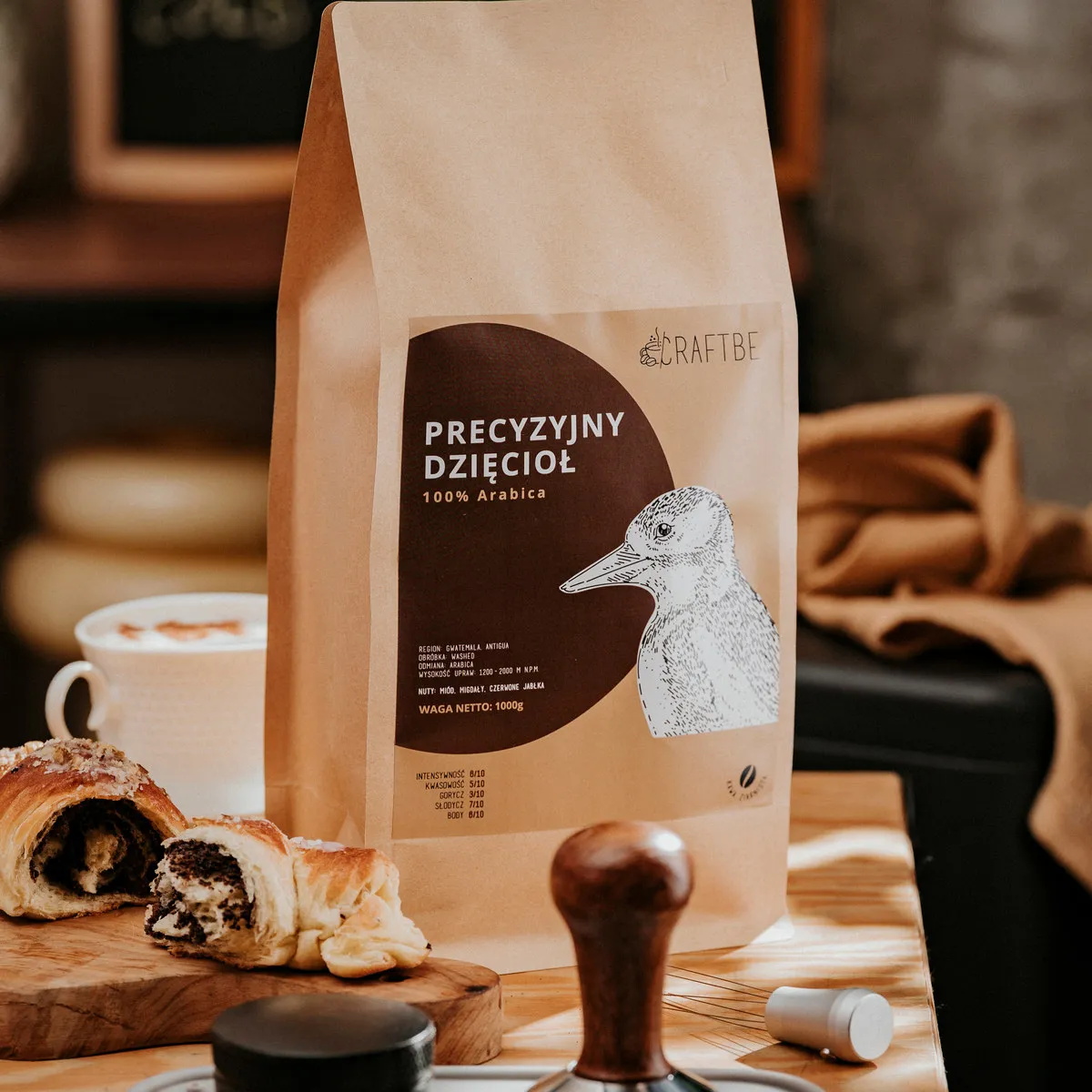 Precyzyjny Dzięcioł 1 kg, tamper i drożdżówka
