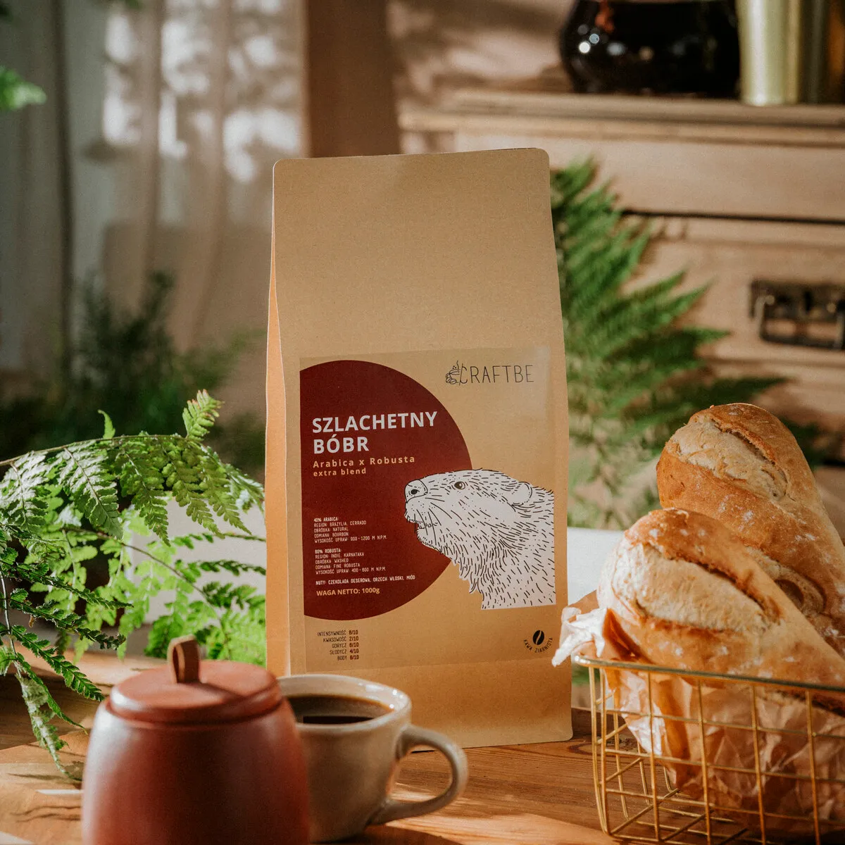 Szlachetny Bóbr 1 kg, śniadanie, koszyk z pieczywem